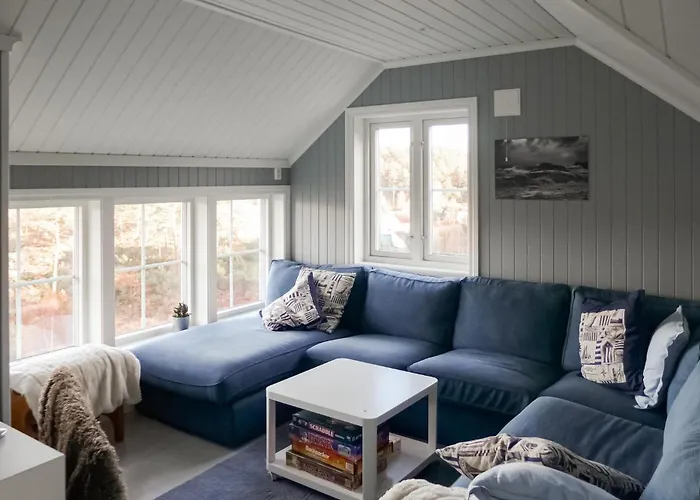 Semesterbostad Lovely In With Wifi Hovag